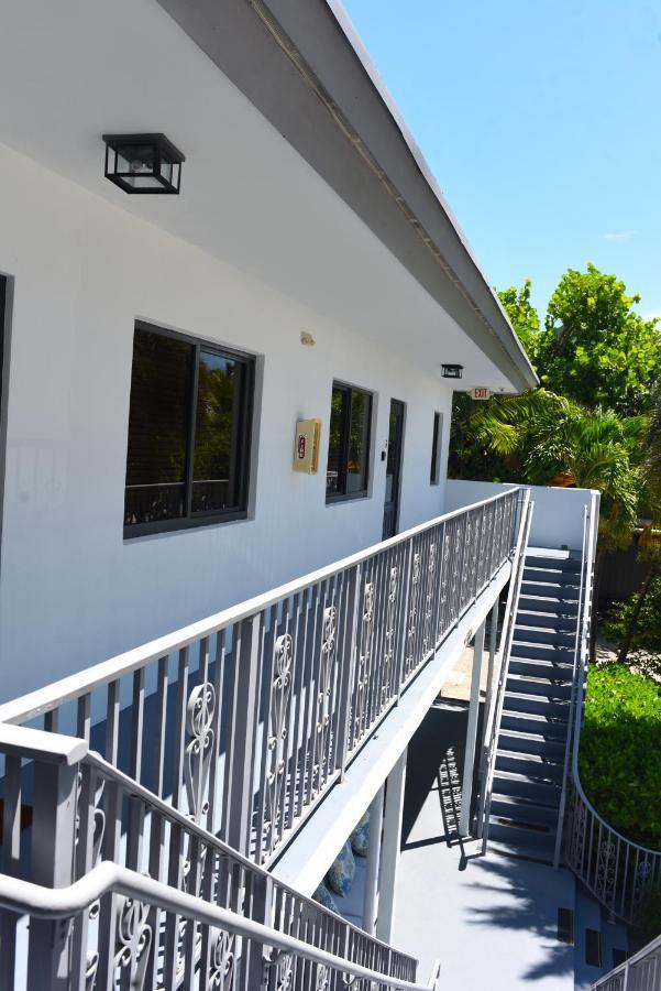 Makani Beach House 333 Hollywood Exterior photo